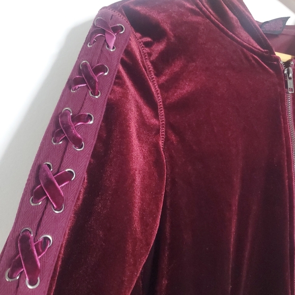 Material Girl Active Womens Velvet Hooded Sweater Jacket Size Small Y2k Coquette - Picture 2 of 11